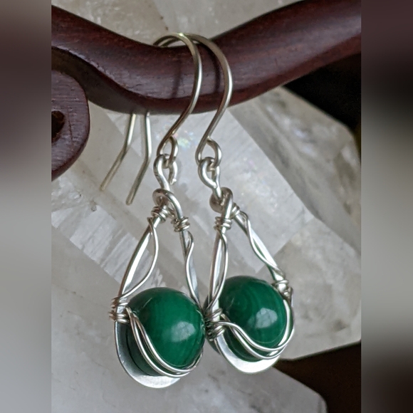 Elegant Sterling Silver Malachite Gemstone Earrings - Picture 3 of 14
